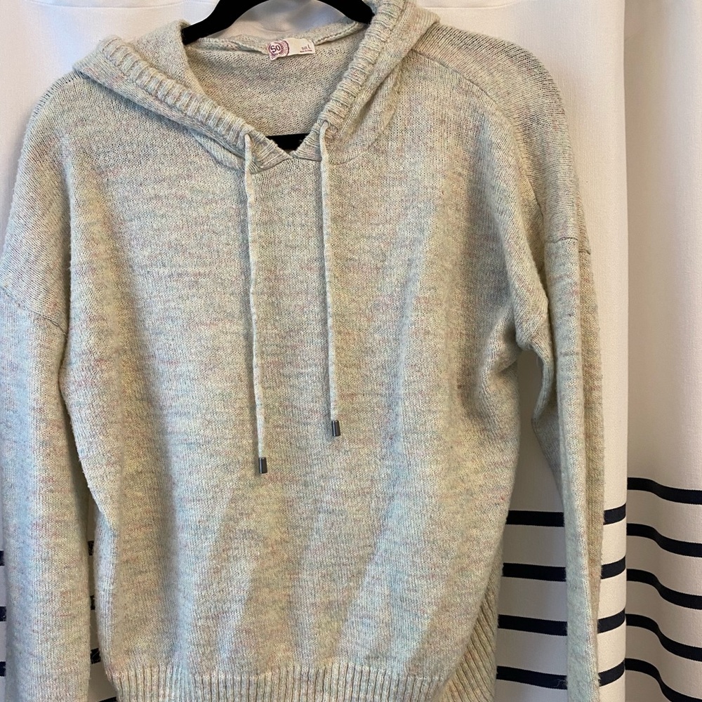 Hooded sweater